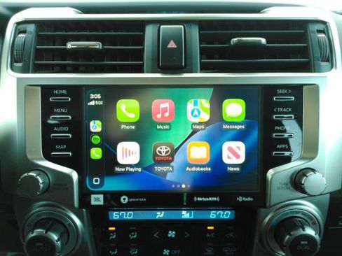 Used 2023 Toyota 4Runner Limited image 11