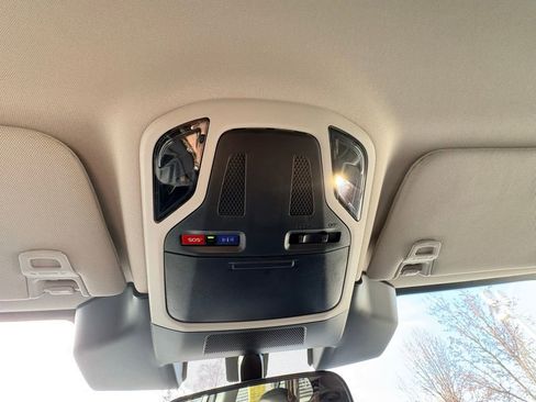 Used 2024 Subaru Outback Premium image 21