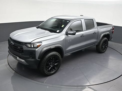 Used 2025 Chevrolet Colorado Trail Boss AWD/4WD image 16