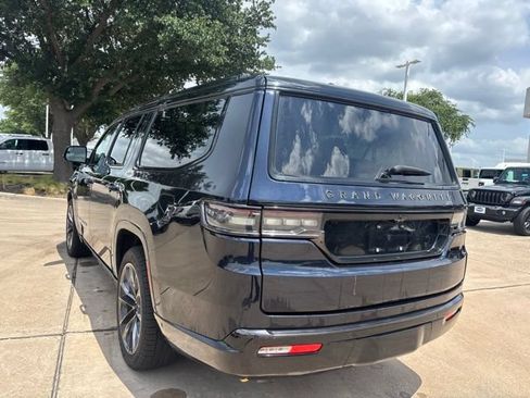 Used 2024 Jeep Compass Limited AWD/4WD image 7