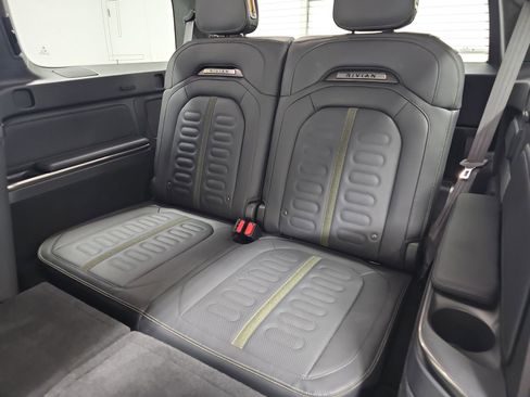 Used 2023 Rivian R1S Adventure AWD/4WD image 22