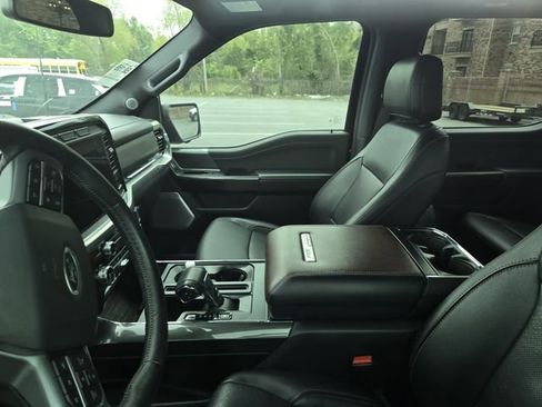 Certified 2022 Ford F150 Lariat w/ Equipment Group 502A High image 3