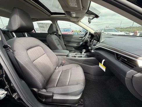 New 2025 Nissan Altima 2.5 SV w/ SV Special Edition Package image 17