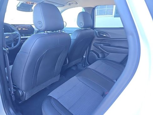 Used 2024 Chevrolet Trax LT image 18