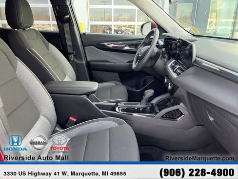 Used 2025 Chevrolet TrailBlazer LT image 25