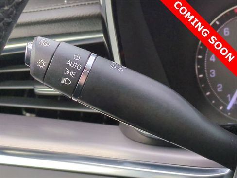 Used 2018 Cadillac XT5 Luxury w/ Driver Awareness Package image 28