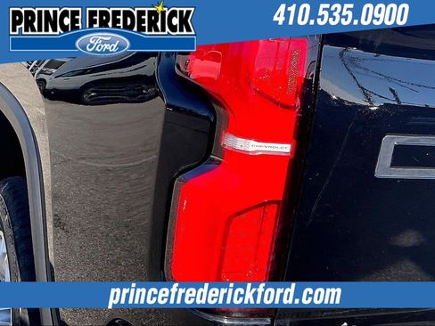 Used 2024 Chevrolet Silverado 2500 LTZ w/ LTZ Premium Package image 28