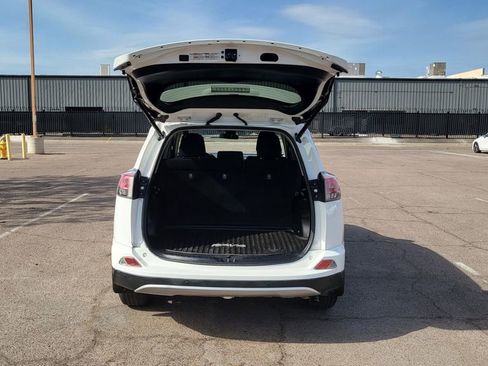 Used 2017 Toyota RAV4 XLE image 11