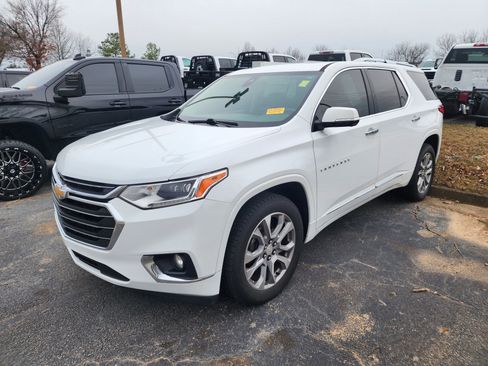 Used 2020 Chevrolet Traverse Premier image 3