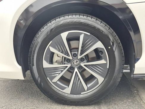 Used 2023 Lexus RZ 450e Premium w/ Technology Package AWD/4WD image 9
