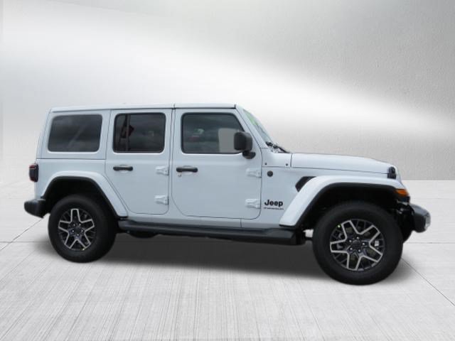New 2026 Jeep Wrangler Unlimited Sahara AWD/4WD image 2