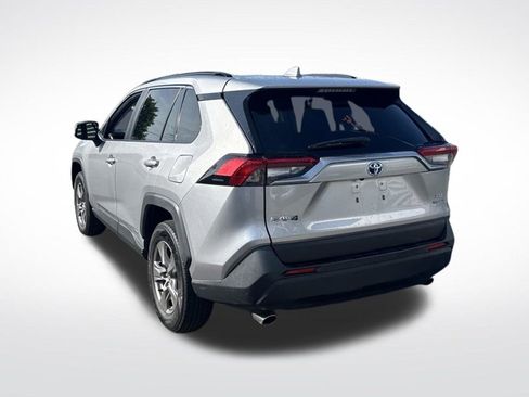 Used 2024 Toyota RAV4 XLE w/ Convenience Package AWD/4WD image 5