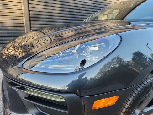 New 2026 Porsche Macan image 13