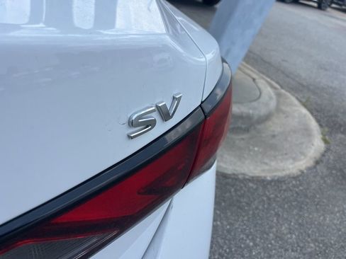 Used 2024 Nissan Sentra SV FWD image 26