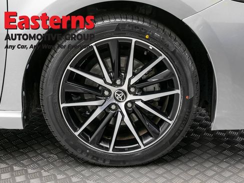 Used 2021 Toyota Camry SE w/ Carpet Mat Package (TMS) FWD image 30