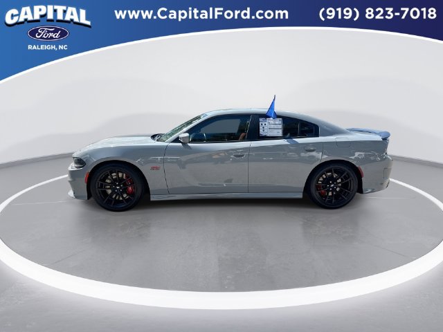 Used 2022 Dodge Charger Scat Pack w/ Dynamics Package RWD image 5