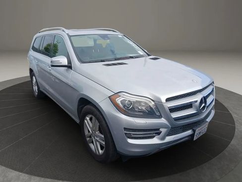 Used 2016 Mercedes-Benz GL 450 4MATIC image 2