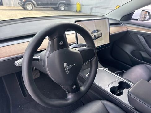 Used 2022 Tesla Model 3 Long Range AWD/4WD image 10