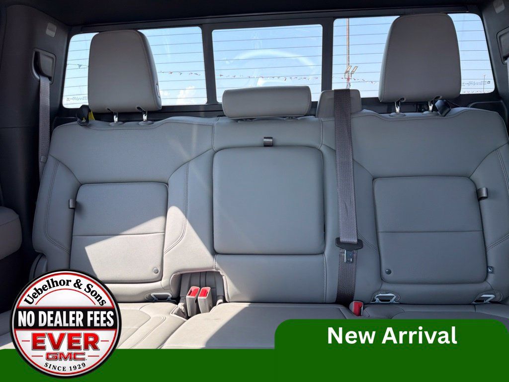 Used 2021 GMC Sierra 1500 SLT w/ SLT Convenience Package AWD/4WD image 19
