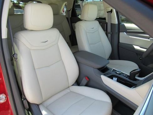 New 2026 Cadillac XT5 Premium Luxury w/ Driver Assist Package image 8