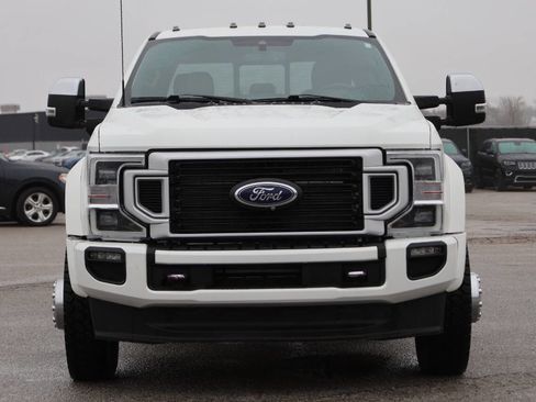 Used 2022 Ford F450 Platinum w/ FX4 Off-Road Package image 2