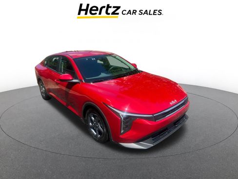 Used 2025 Kia K4 LXS FWD image 1
