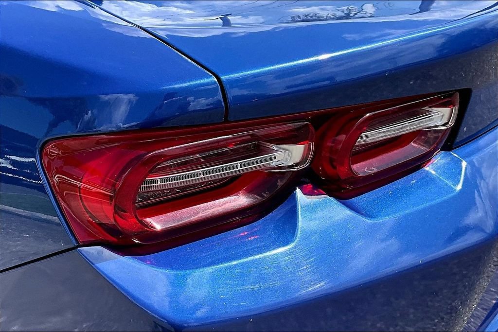 Used 2020 Chevrolet Camaro LT RWD image 21