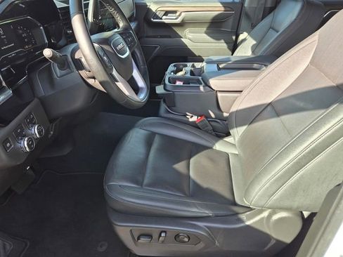 Used 2025 GMC Sierra 1500 SLT AWD/4WD image 14