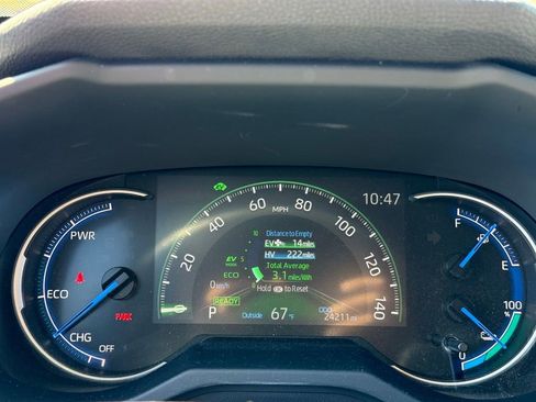 Used 2024 Toyota RAV4 SE AWD/4WD image 10