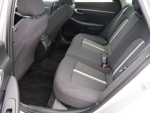 Used 2025 Hyundai Sonata SEL FWD image 17
