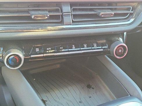 Used 2024 Chevrolet Equinox EV RS image 28