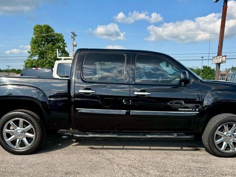 Used 2008 GMC Sierra 1500 Denali AWD/4WD image 8