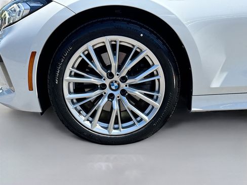 Used 2024 BMW 330i Sedan w/ Premium Package RWD image 41