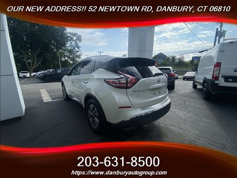 Used 2018 Nissan Murano SL w/ Moonroof Package AWD/4WD image 3