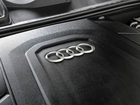 Used 2023 Audi Q8 Premium Plus w/ Premium Plus Package AWD/4WD image 60