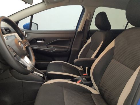 Used 2020 Nissan Versa SV image 17