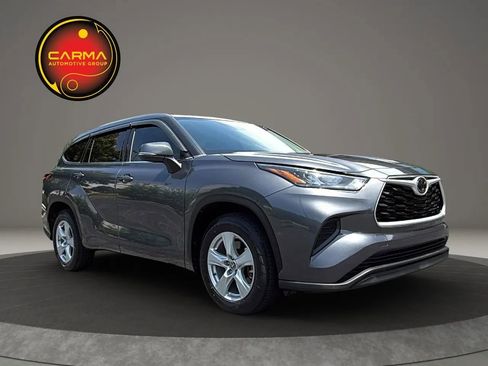 Used 2020 Toyota Highlander L FWD image 7