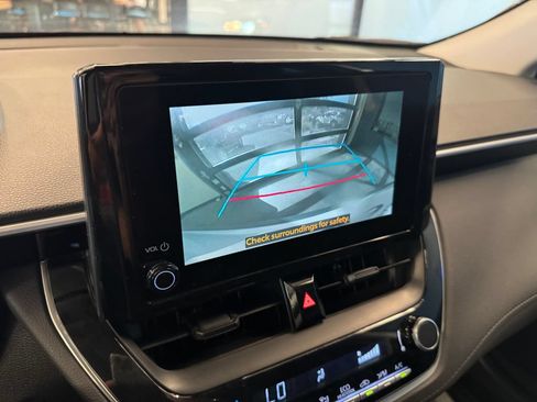 Used 2024 Toyota Corolla Cross LE FWD image 14