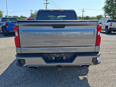 Used 2020 Chevrolet Silverado 1500 Custom w/ Custom Value Package AWD/4WD image 8