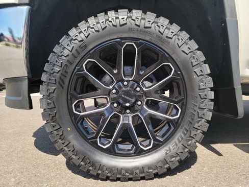 Used 2015 GMC Sierra 1500 SLT w/ SLT Crew Cab Value Package AWD/4WD image 22