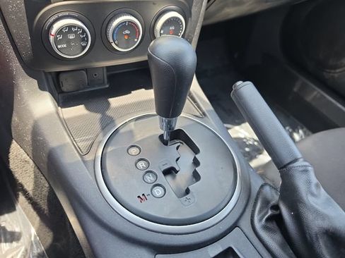Used 2015 MAZDA MX-5 Miata Sport RWD image 21