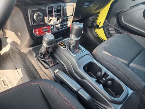 Used 2023 Jeep Gladiator Rubicon w/ LED Lighting Group image 35