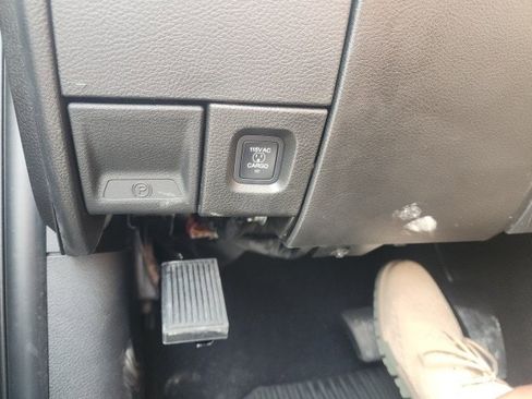 New 2025 RAM 2500 Laramie image 21