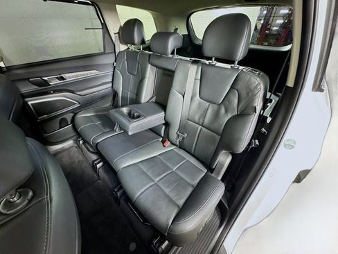 Certified 2025 Kia Telluride EX image 26