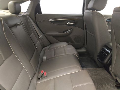 Used 2015 Chevrolet Impala LTZ FWD image 19