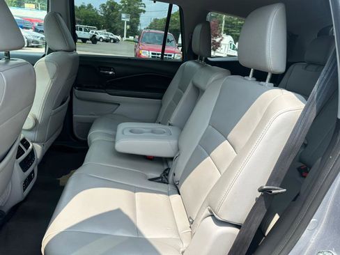 Used 2017 Honda Pilot Touring image 17