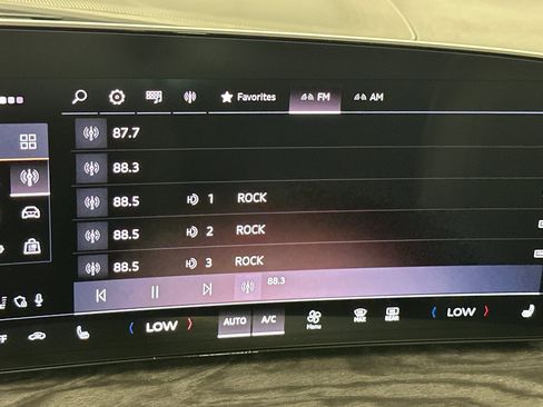 New 2025 Audi Q5 Premium Plus image 16