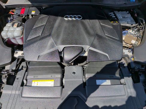 Used 2019 Audi Q8 Premium Plus w/ Premium Plus image 35