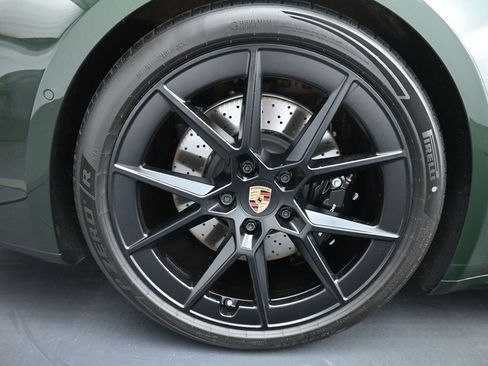 Certified 2026 Porsche 911 Carrera GTS image 32