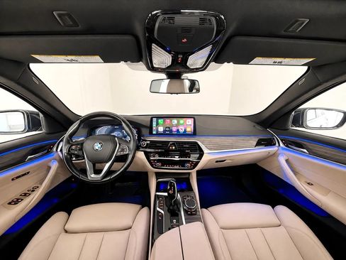 Used 2020 BMW 530e w/ Convenience Package RWD image 19